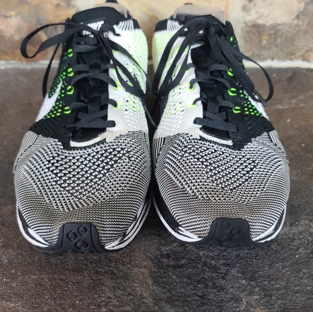Nike 14 FlyKnit Racer Running Racing Shoes - Picture 6 of 10